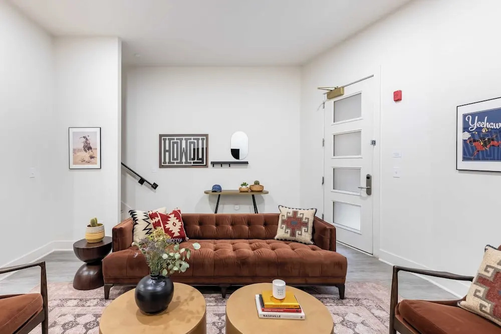 Sleeps 28 2 Units Near DT Nashville Outrider by Avantstay