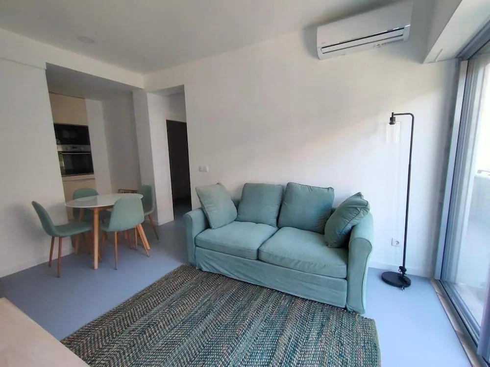 Succeed Campo Pequeno Apartments
