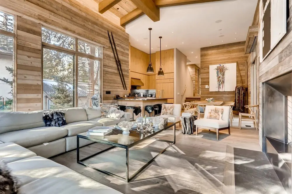 1-184 West Meadow Drive
