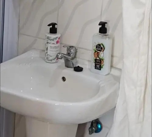 Queensburgh B&B or Self Catering