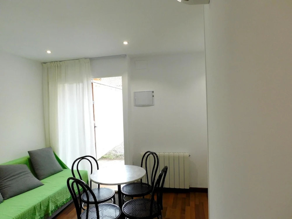 Studio in Castelldefels, With Wonderful City View, Furnished Garden an
