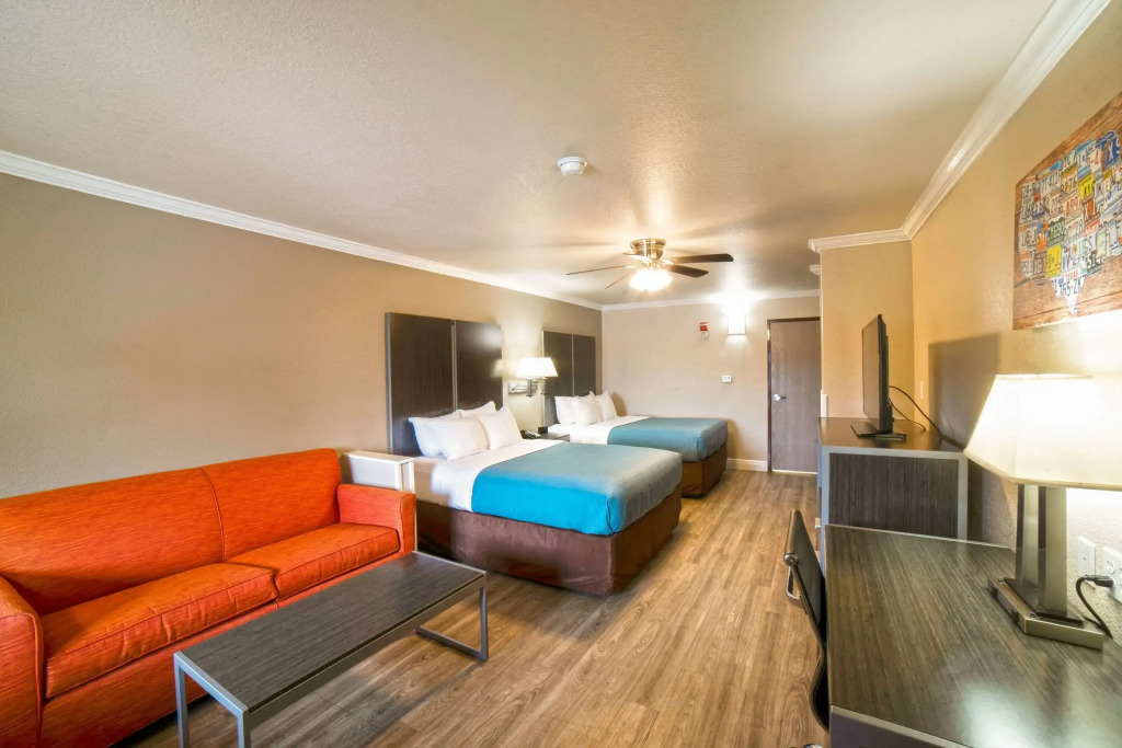 Econo Lodge Inn & Suites Corpus Christi