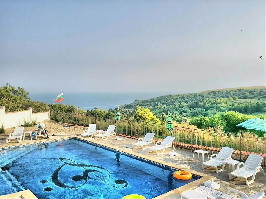 Villa "Topola"