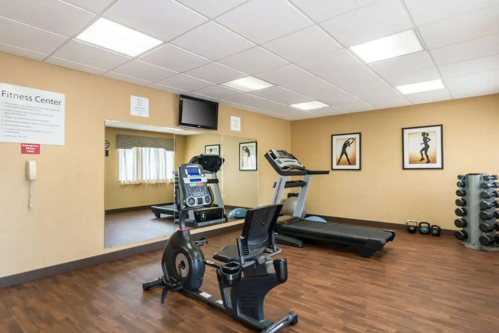 Holiday Inn Express and Suites Hannibal
