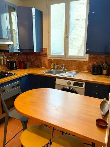 Marvellous Sunbathed 3BR at the heart of Paris