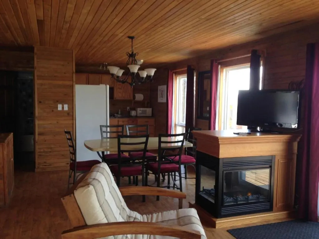 Merland Park Cottages and Motel
