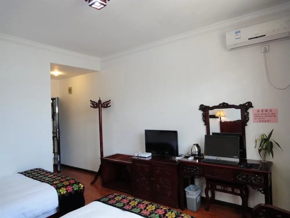 Dali Four Season Flower Inn