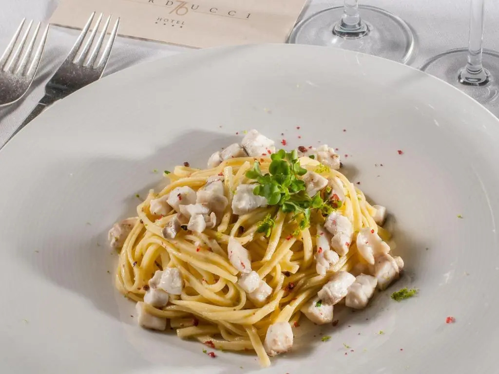Hotel Carducci 76