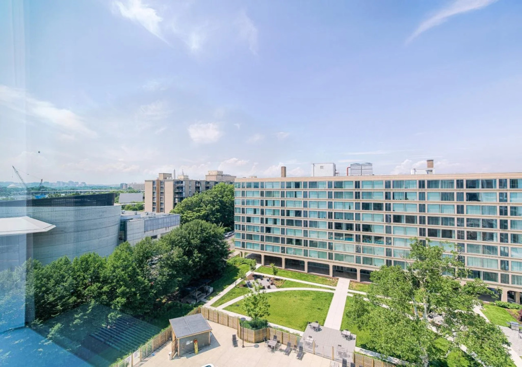 Waterfront Apartel