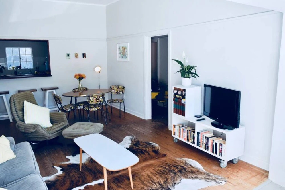 Two Bedroom Apartment in Oranjezicht