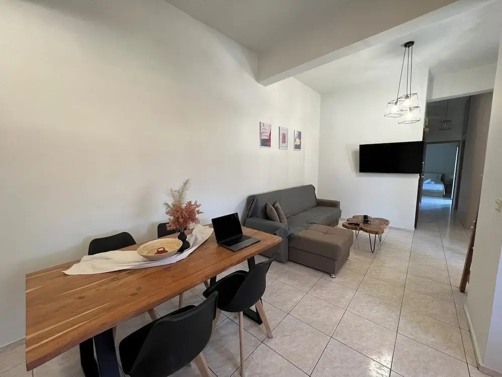 Cozy 1 Bd Apt in Therisos with Balcony
