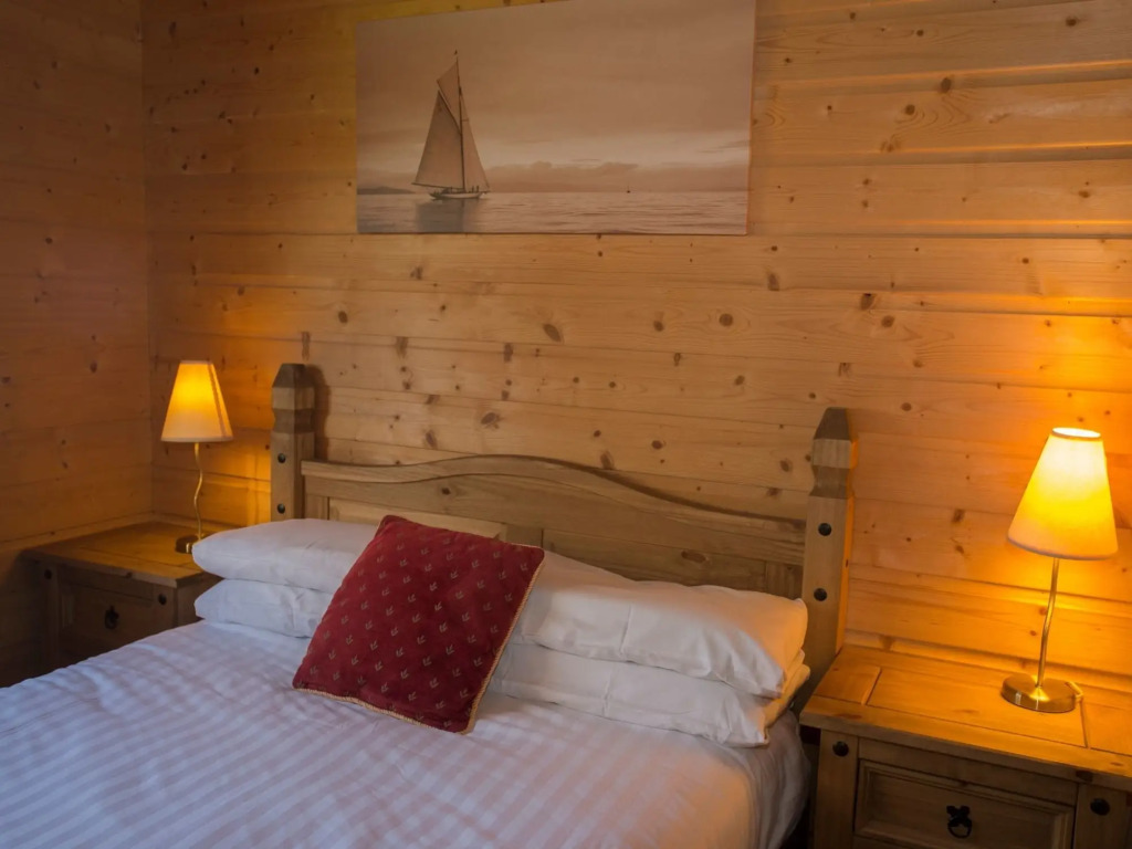 Armadale Castle Cabins