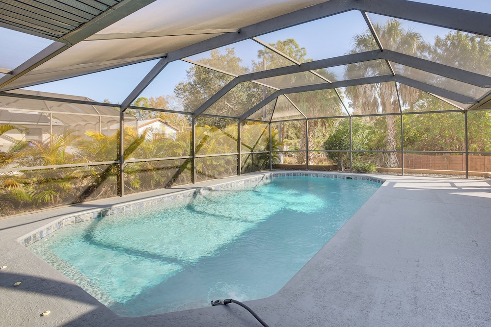 Poolside Bliss! Port Charlotte Haven 4 Mi to Beach