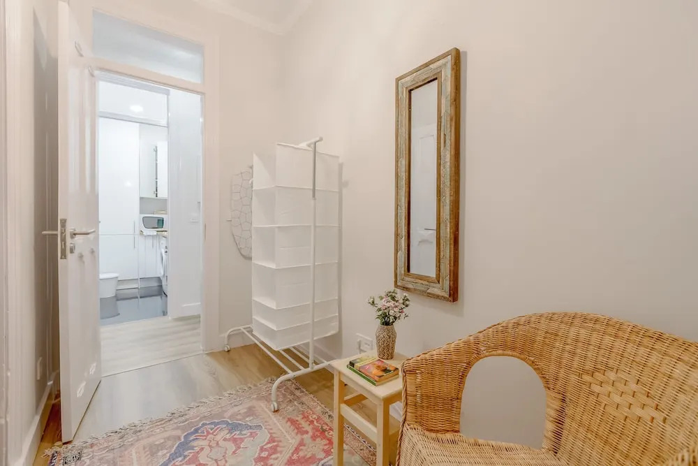 Baixa 3 Bedrooms Apartment with Patio By TimeCooler