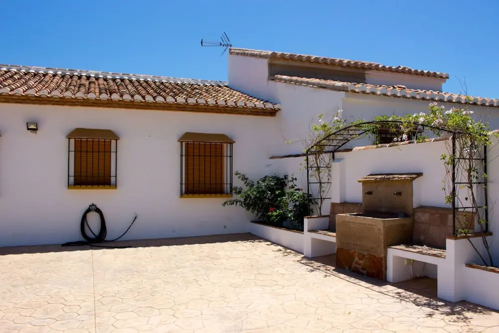 Casa Ramirez Almachar by Ruralidays