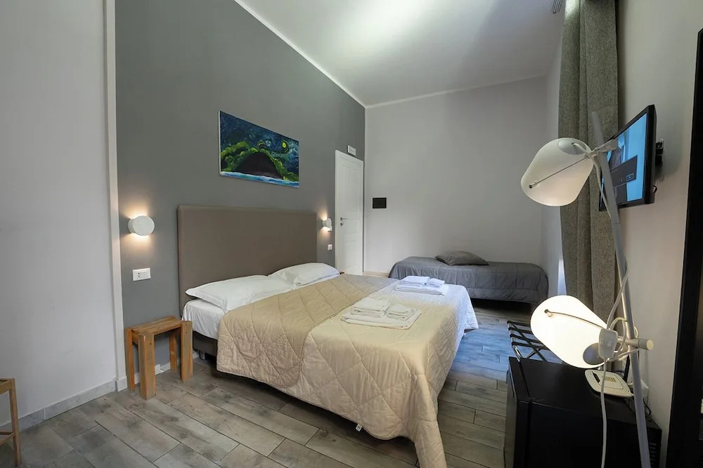 TOLEDO H. NAPOLI CENTRO by ClaPa Group Dislocated Hospitality