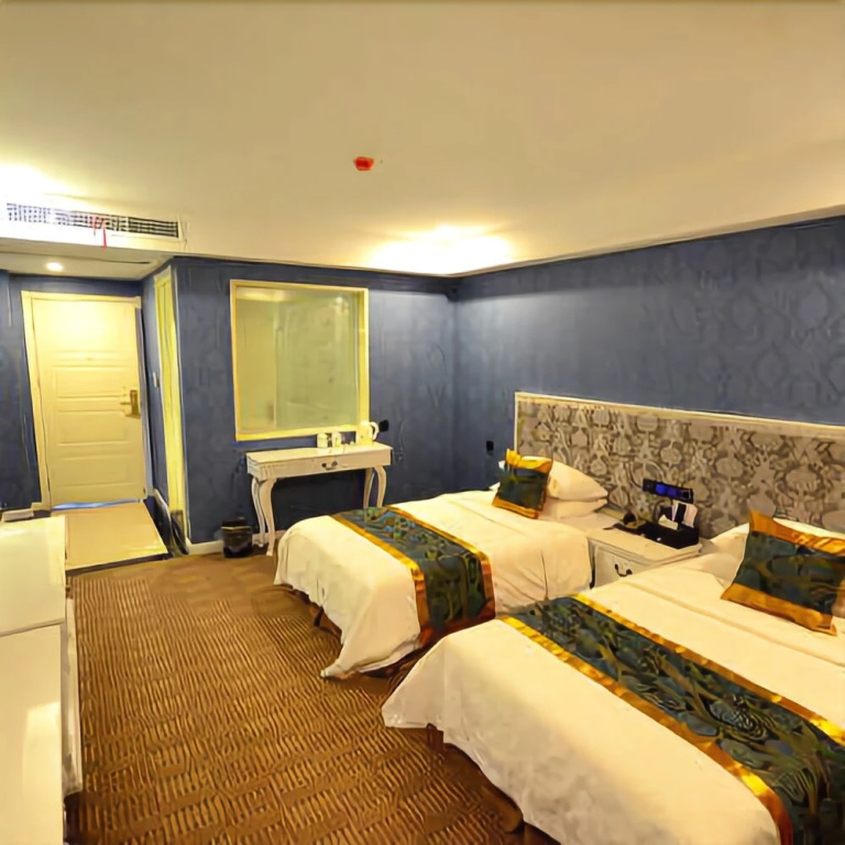 Rui'an Yinglun Hotel (Wuhan Chuhe Hanjie)