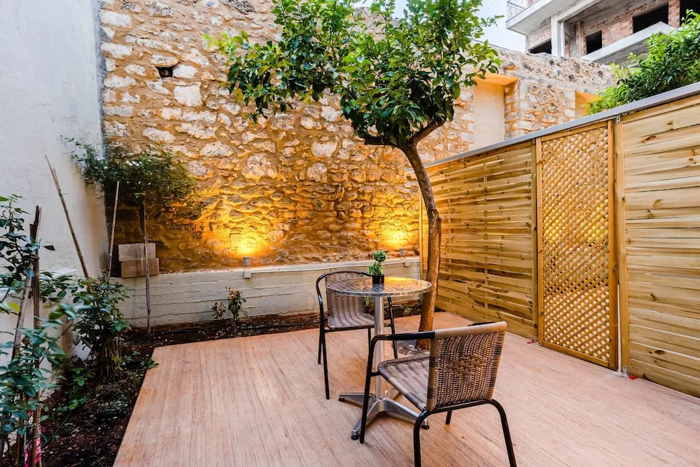 Uncover Kalamata s Hidden Gem - Cosy City Nest