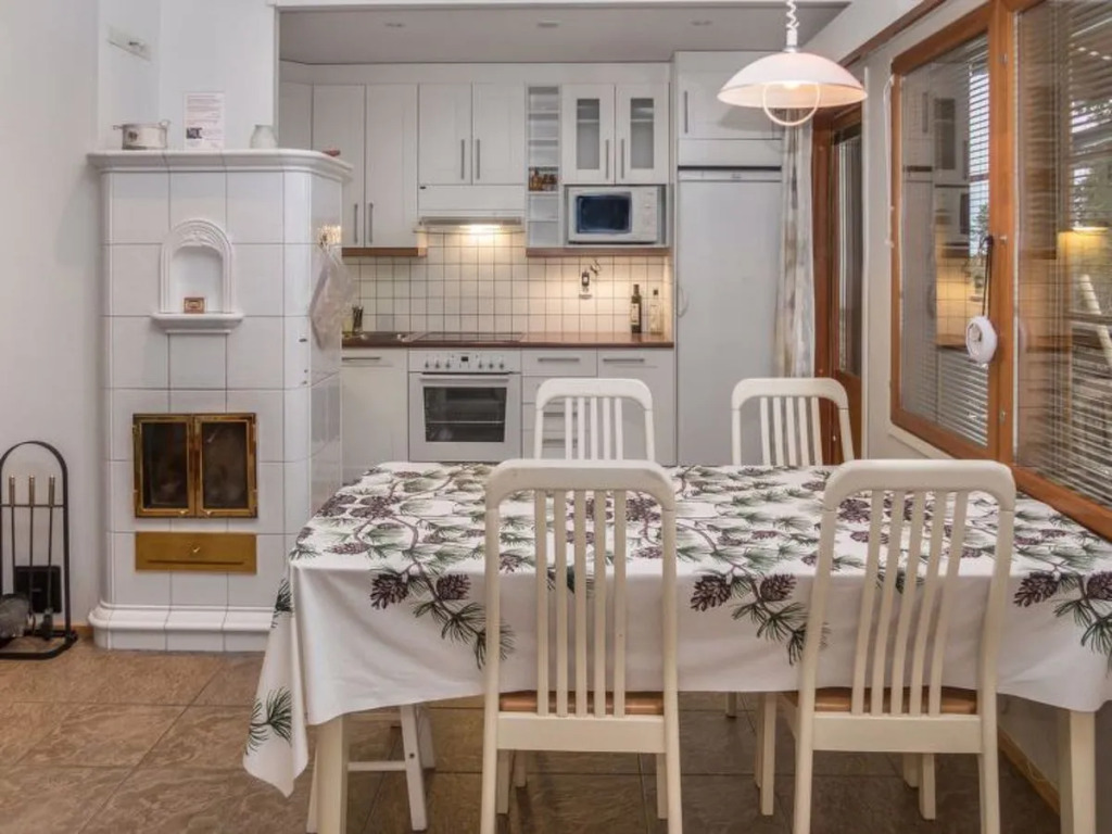 Karhunvartijan linna b14