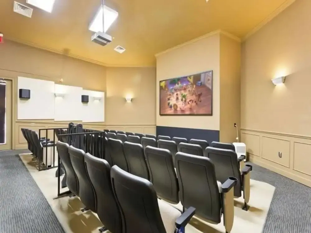Stylish 3 Bedroom Bathroom Condo In Windsor Hills- 5 Minutes From Disney Townhouse by Redawning