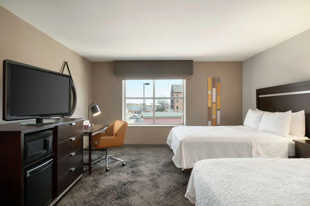 Hampton Inn Portland Downtown Waterfront