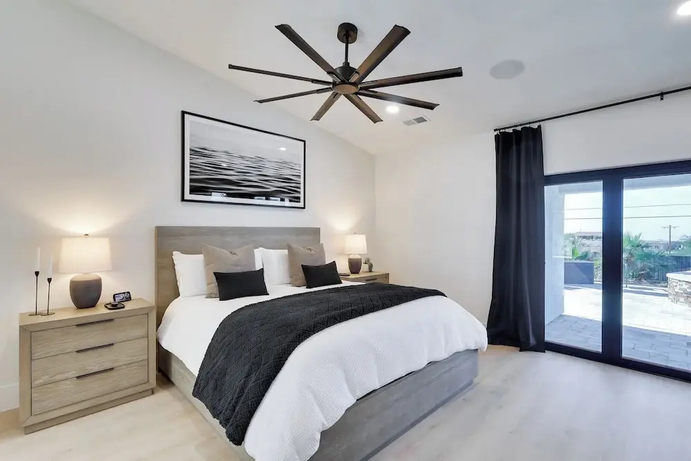4 Mi to Dtwn: Luxe Gem w/ Pool in Lake Havasu City
