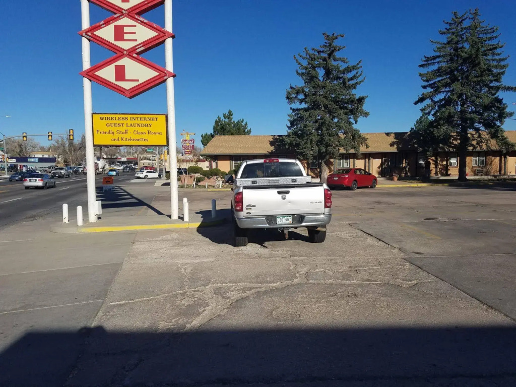 Cheyenne Motel