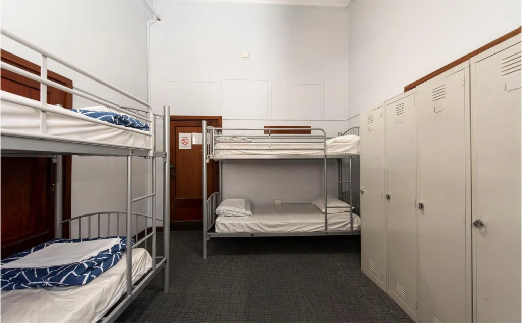 The Old Swan Barracks - Hostel