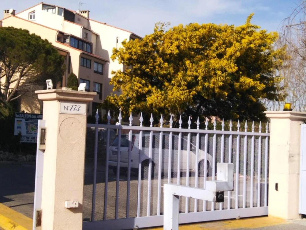 Studio in Fréjus, with Wonderful City View, Shared Pool, Furnished Balcony - 2 Km From the Beach