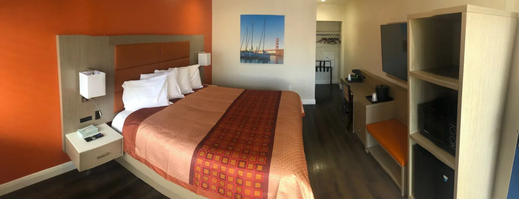 Presidio Parkway Inn
