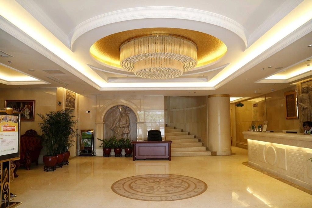 Vienna Hotel Shenzhen Futian Bagua Road