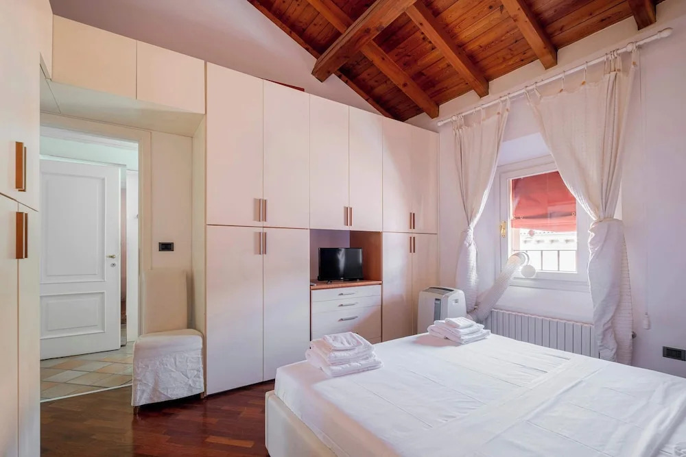Casa Indipendenza Bright Stay in Historic Center
