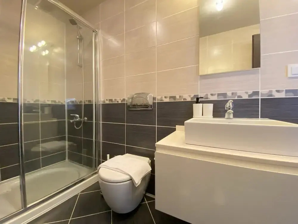 Chic Residence Flat With Central Location In Sisli