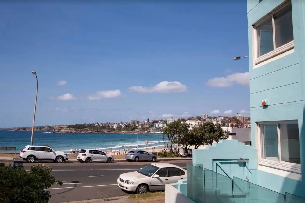 Beautiful Beachside Apartment in Bondi