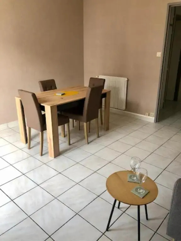 2 Bed Apartment Near the Coast & City Center