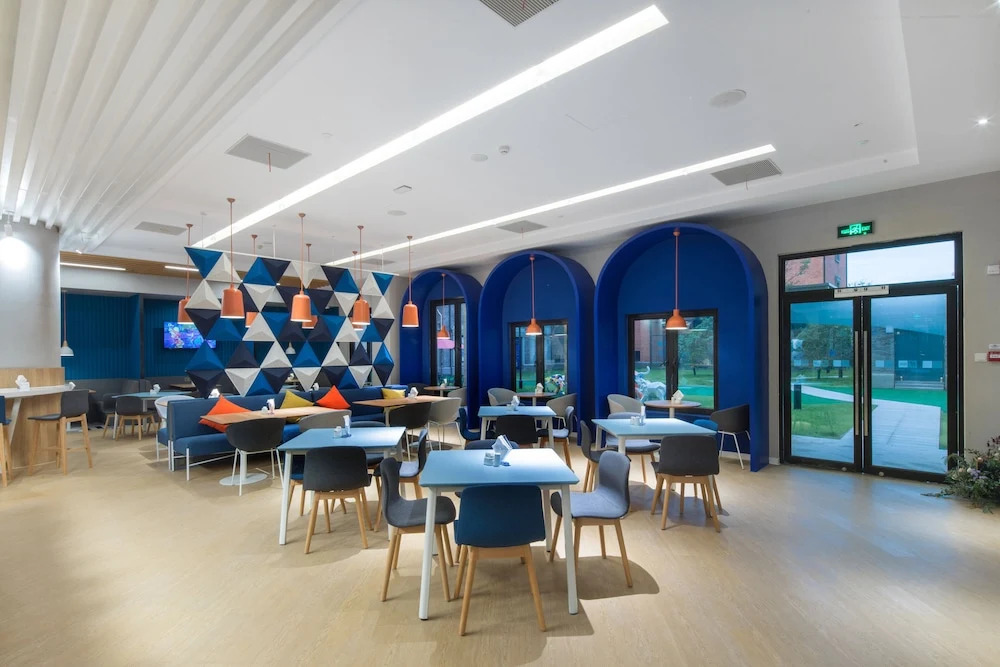 Holiday Inn Express Shanghai Tourism Zone