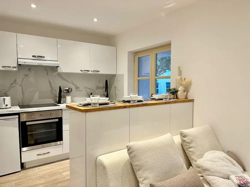 Charming Apartment - 2bd/4p - Center of St Tropez