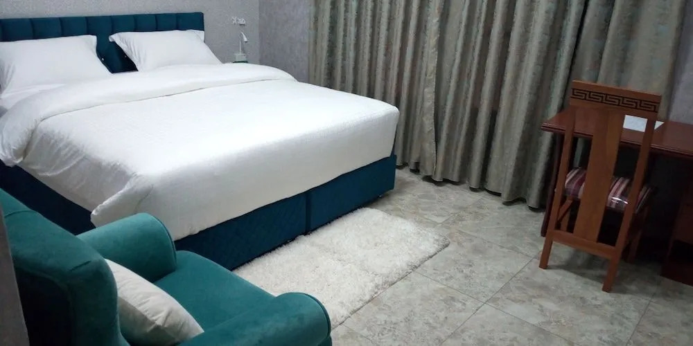 Noahgarden Hotel