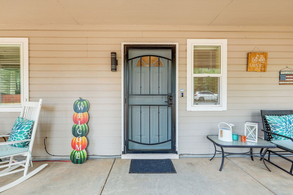 Half-mi to Trails: Family-friendly Flagstaff Home