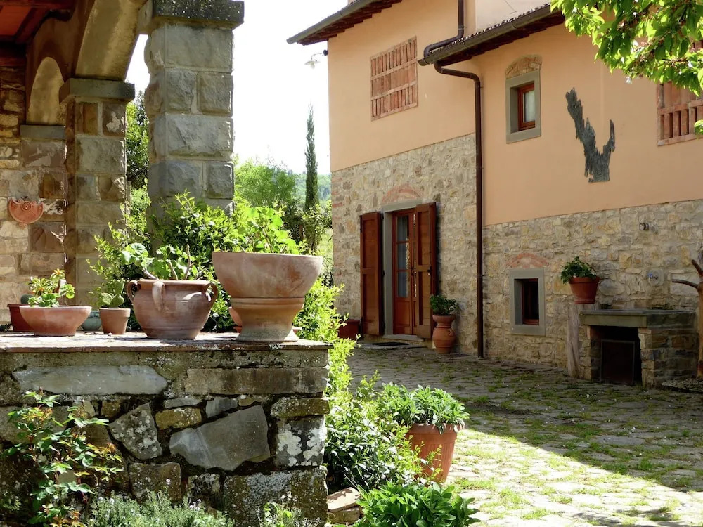 Lovely Holiday Home in Panzano With Swimming Pool