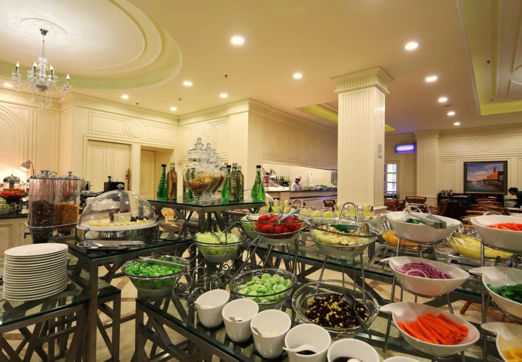 Dragon Lake Princess Hotel