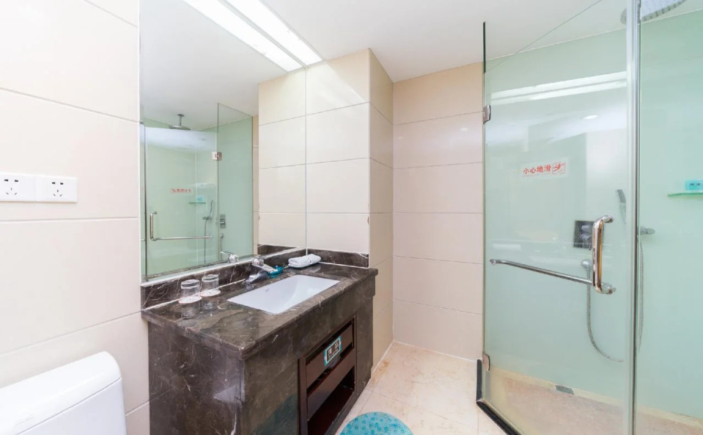YiFeng Hotel