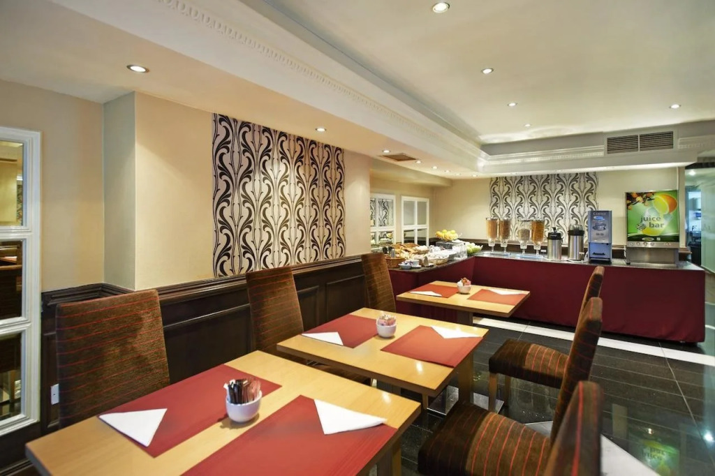 Royal Eagle Hotel