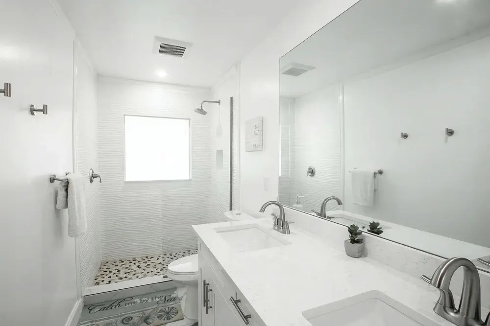 Naples Escape w/ Furnished Patio & Private Pool!