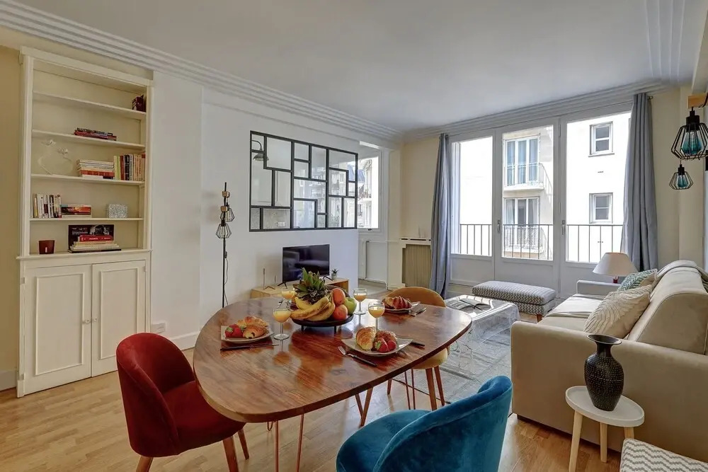 Elegant 1BR Near Eiffel & Champ de Mars