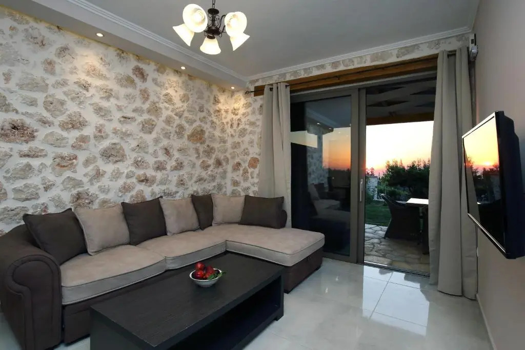 Goudis suites