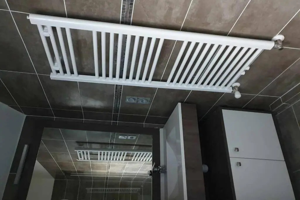 Superbe appartement T2 dans résidence neuve avec vue exceptionelle sur les montagnes, avec parking privatif.situé à proximité immédiate du centre ville de chorges.