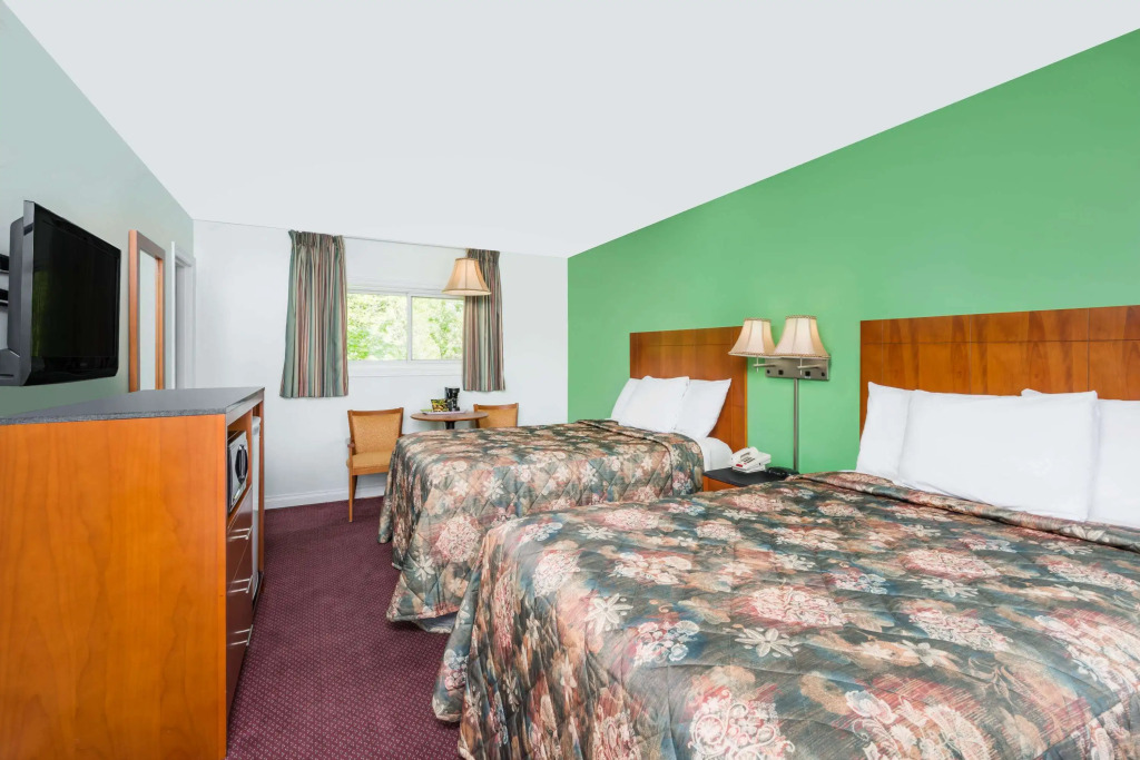 Knights Inn Arnprior