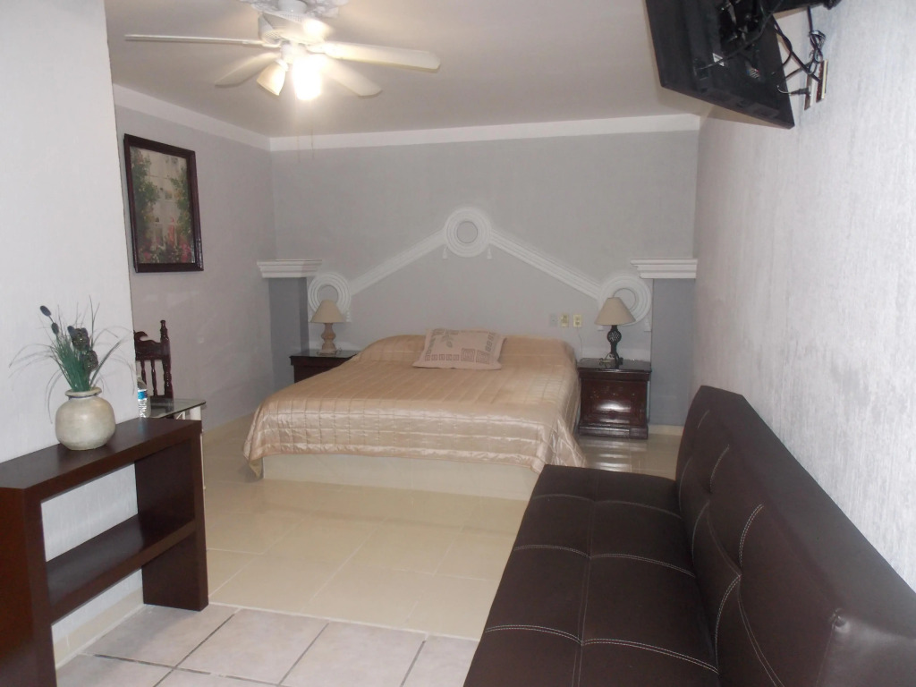 Hotel Gya Express