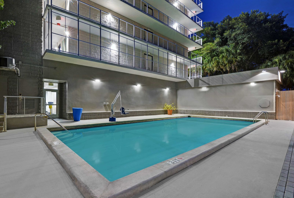 Motel 6-Cutler Bay, FL